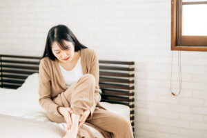 季節の変わり目こむら返り