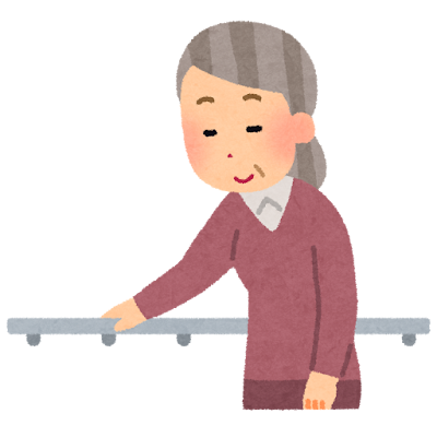 高齢者は、歩幅が小さく、すり足なので転倒しやすい
