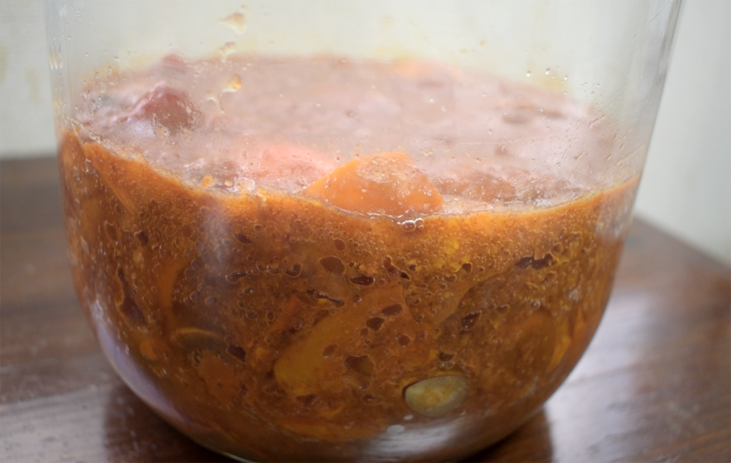 完全に柿汁に浸かりました。